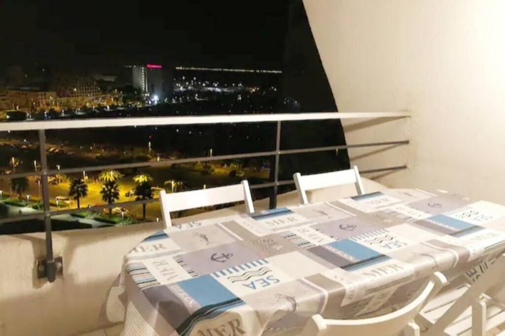 Апартаменты Vue Imprenable Sur Le Port, Proche Plages ! Ла-Гранд-Мот Экстерьер фото