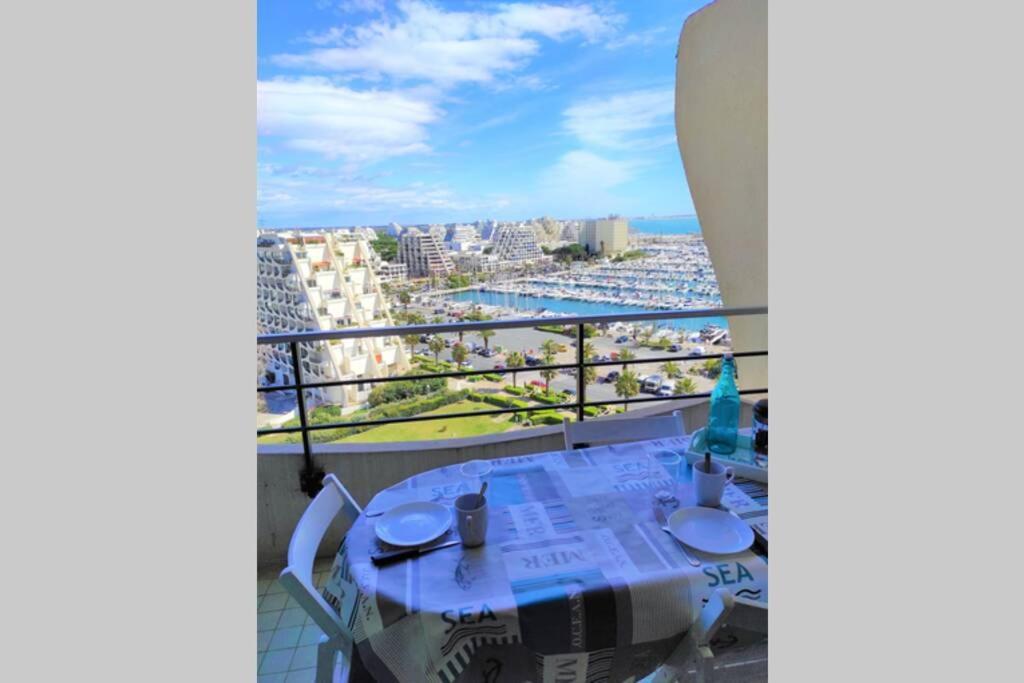 Апартаменты Vue Imprenable Sur Le Port, Proche Plages ! Ла-Гранд-Мот Экстерьер фото